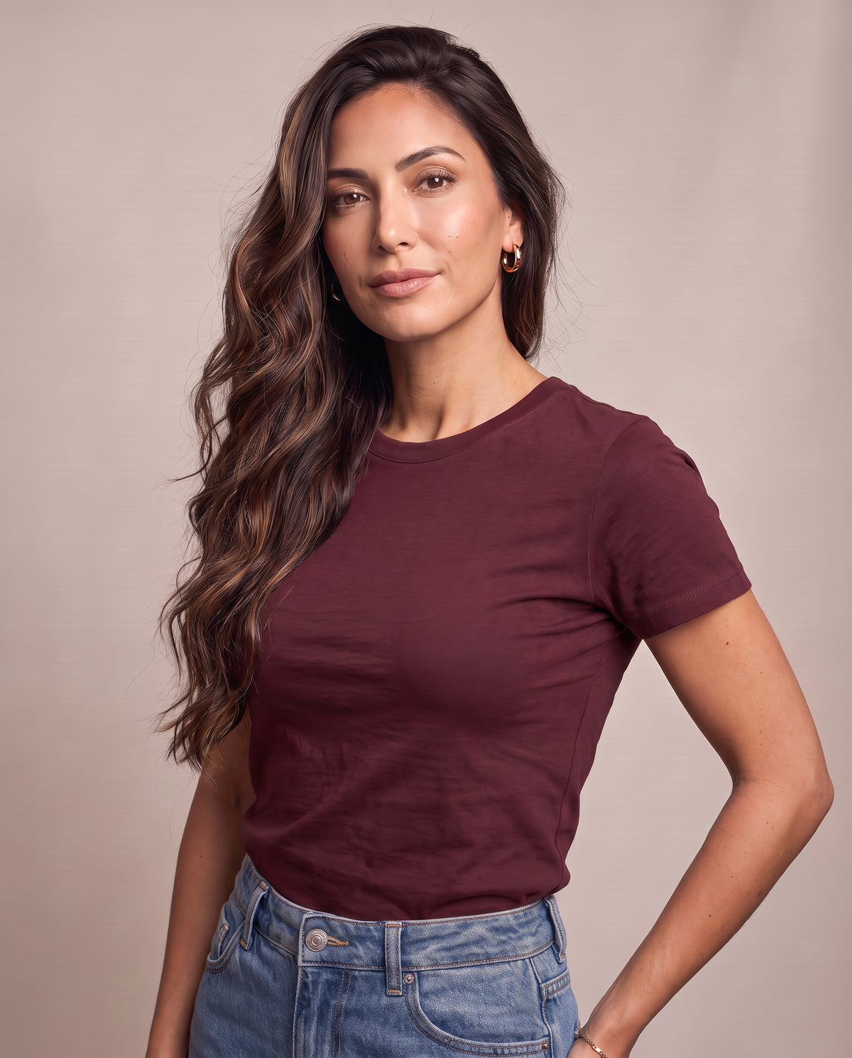 [axio-cor:bordo] Camiseta Básica Essencial Feminina AXIO bordô - vista frontal